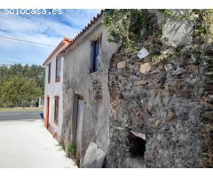 EN VENTA CASA PARA REHABILITAR EN NARON.