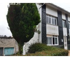 En venta gran casa con finca en Pontedeume.