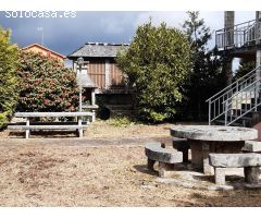 En venta gran casa y finca en A Capela.