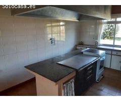 En venta gran casa y finca en A Capela.