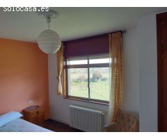 En venta gran casa y finca en A Capela.