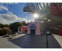 Gran casa en venta con espectaculares vistas al mar.