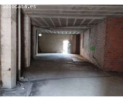 En venta gran local comercial en Fene