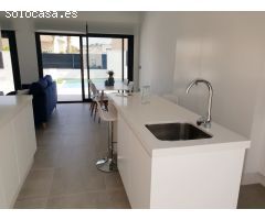 VILLAS DE OBRA NUEVA EN PINAR DE CAMPOVERDE