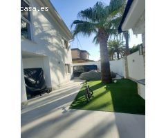Espectacular villa de lujo con piscina privada en La Zenia, Orihuela Costa