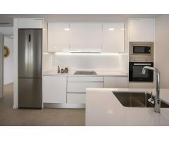 Apartamento Moderno con Vistas Panorámicas al Mar en Orihuela Costa