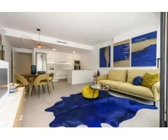 Apartamento Moderno con Vistas Panorámicas al Mar en Orihuela Costa