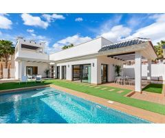 VILLA DE LUJO EN CIUDAD QUESADA