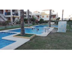 DÚPLEX DE 2 DORMITORIOS CON PISCINA COMUNITARIA -ZONA DAYA VIEJA-