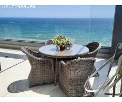 GRAN ÁTICO DE 3 DORMITORIOS EN PANORAMA MAR CON PISCINAS Y VISTAS AL MAR - ZONA PUNTA PRIMA -