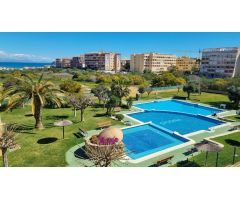DÚPLEX EN PLANTA ALTA DE 2 DORMITORIOS CON PISCINA Y VISTAS AL MAR - ZONA TORREBLANCA, TORREVIEJA -