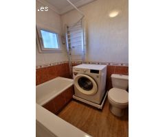 CHALET PAREADO DE 3 DORMITORIOS CON SOLÁRIUM Y PISCINA COMUNITARIA - ZONA GUARDAMAR, LA MATA -