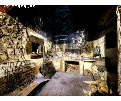 Masía histórica en el centro de Canyelles