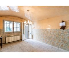 Casa unifamiliar con patio en pleno centro de Castellar del Vallés.!!!