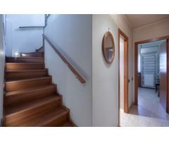CASA EN PLENO CENTRO DE SABADELL CON LOCAL COMERCIAL!!!
