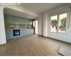 Espectacular casa recién reformada en urbanización a 8 minutos andando de la playa de la Zenia