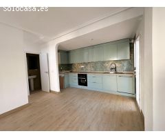 Espectacular casa recién reformada en urbanización a 8 minutos andando de la playa de la Zenia