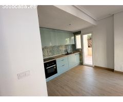 Espectacular casa recién reformada en urbanización a 8 minutos andando de la playa de la Zenia