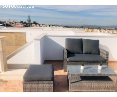 Espectacular Adosado con vistas a la Laguna Rosa de Torrevieja