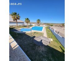 Chalet adosado reformado con piscina y garaje