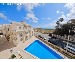 Se vende espectacular piso con solárium a 30 metros de la playa en Torrevieja