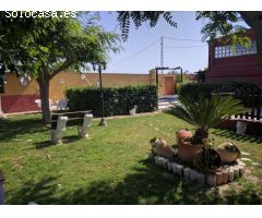 VILLA EN DOLORES. 4500 M2 DE PARCELA.