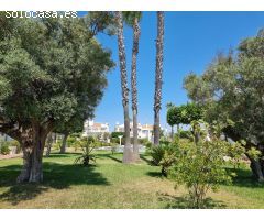 PLANTA BAJA DE 2 DORMITORIOS CON JARDÍN Y PISCINA COMUNITARIA - RESIDENCIAL MIRAFLORES -