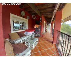 CHALET INDEPENDIENTE EN LA NUCIA PUEBLO