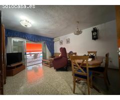 PISO EN EL CENTRO DE 4 HABITACIONES