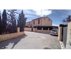 CHALET CON PISCINA