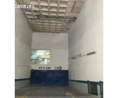 Alquiler de amplia plaza en el Aparcamiento El Carmen, cerca del AVE y el centro de la ciudad
