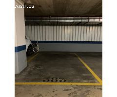 Alquiler de amplia plaza en el Aparcamiento El Carmen, cerca del AVE y el centro de la ciudad