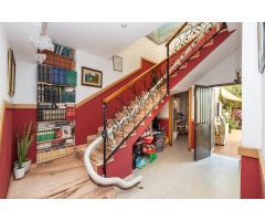 ESPECTACULAR CASA EN CERVANTES