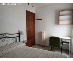 Se alquila piso junto al Hospital Virgen de las Nieves PARA LOS MESES DE VERANO