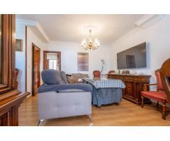 Preciosa casa de 3 dormitorios, 2 baños, aseo y patio de 70 m2 en Loma Linda (Ogíjares)