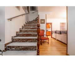 Preciosa casa de 3 dormitorios, 2 baños, aseo y patio de 70 m2 en Loma Linda (Ogíjares)