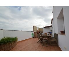VIVIENDA TOTALMENTE COMPLETA EN UNA SOLA PLANTA,COMODA Y BUENAS VISTAS