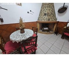 CASA EN PLENO CENTRO DE FONDON