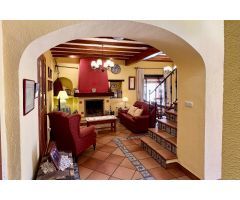 Casa de pueblo con Encanto