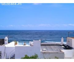 ???? Vistas al Mar en La Negras – Piso Renovado con Doble Terraza y Garaje Privado