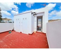 ???? Vistas al Mar en La Negras – Piso Renovado con Doble Terraza y Garaje Privado