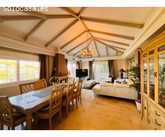 Villa de Lujo en Venta en Elviria, Málaga