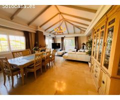 Villa de Lujo en Venta en Elviria, Málaga