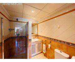 Villa de Lujo en Venta en Elviria, Málaga
