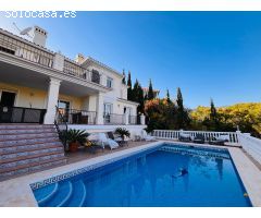 Villa de Lujo en Venta en Elviria, Málaga
