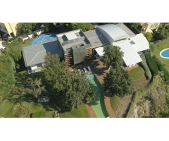 Villa de Lujo en Venta en Benalmádena Costa, Málaga