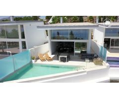 Villa de Lujo en Venta en Benalmádena Costa, Málaga