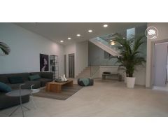Villa de Lujo en Venta en Benalmádena Costa, Málaga
