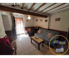 CASA EN VENTA CON UN AMPLIO PATIO CON BARBACOA