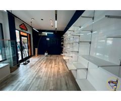 LOCAL EN VENTA AL LADO DE LA ESTACIÓN DE AUTOBUSES